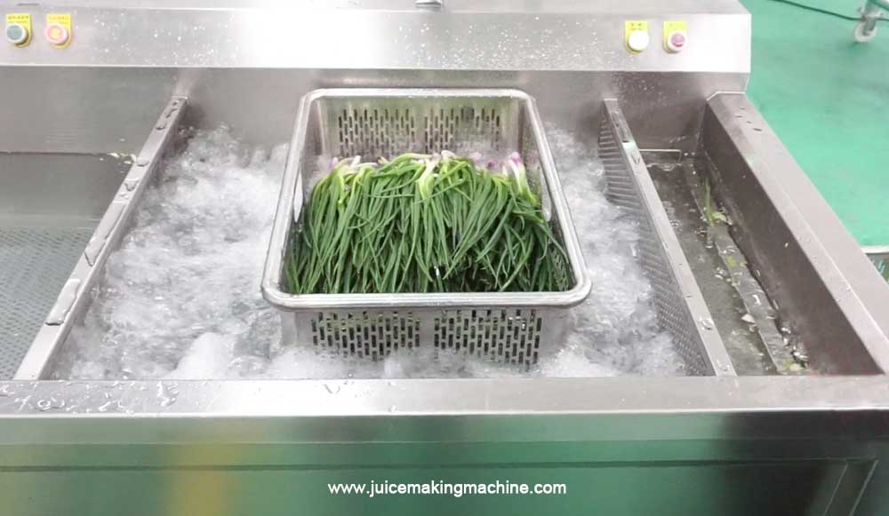 basket type food blancher working